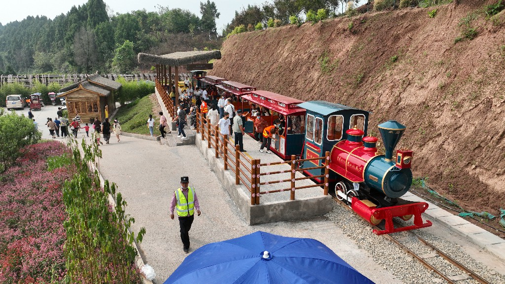 20221003宋井桃源小火车-拍摄张昌明DJI_0079.jpg