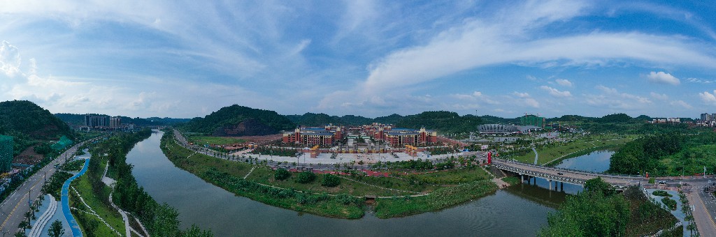 20210819文轩学院--拍摄张昌明webDJI_0153.jpg
